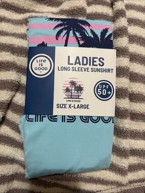 💙🩷NWT Life Is Good XL Ladies Long Sleeve Sunshirt in Blue & Pink Palm Print
